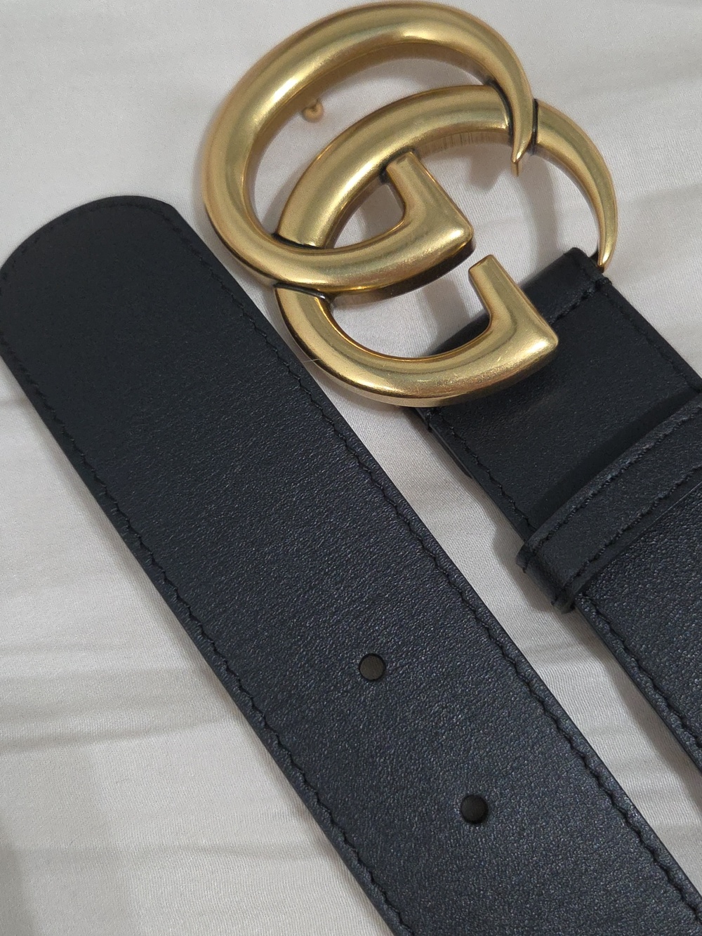Gucci Marmont Black Leather Belt with Gold Double G Buckle - Picture 14 of 16